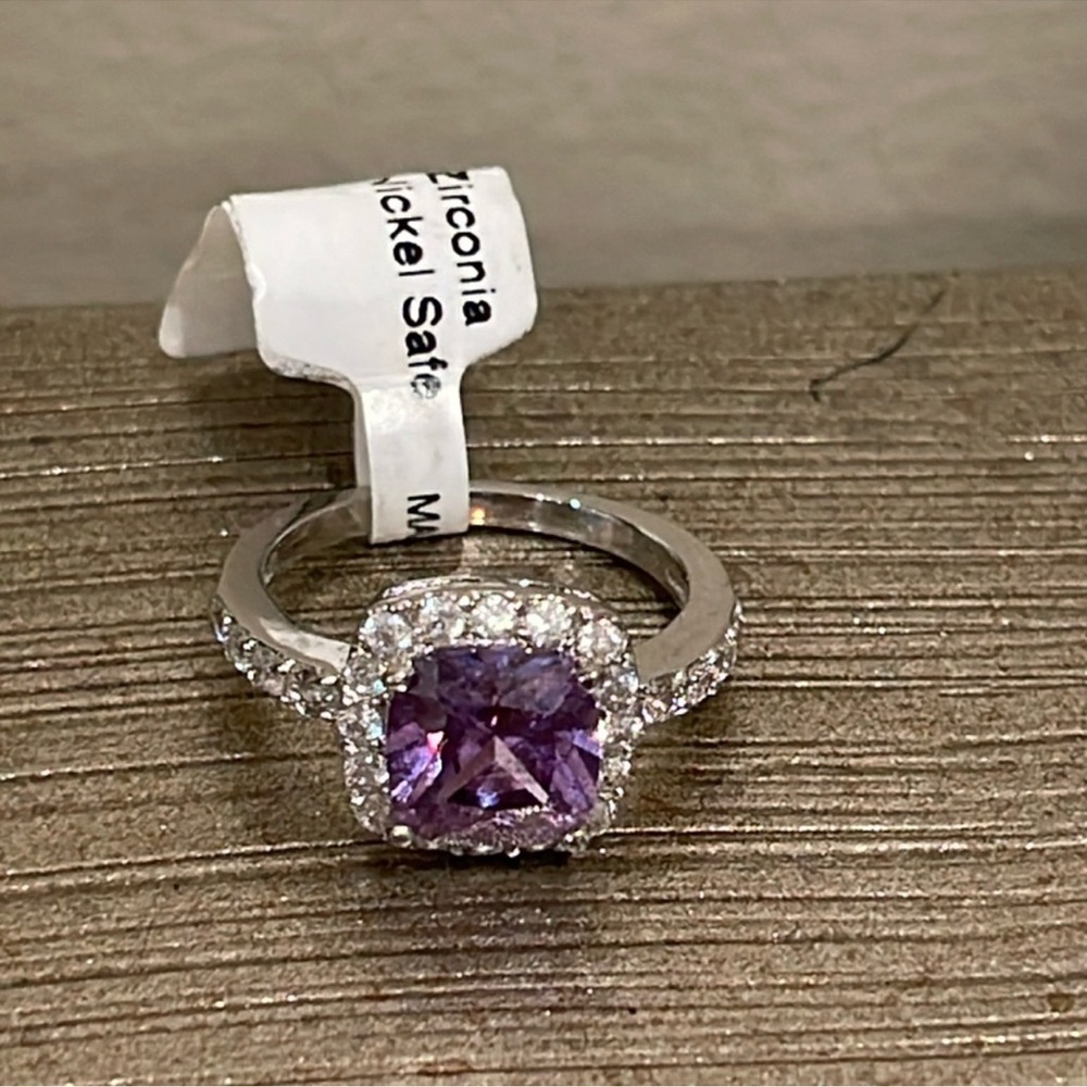 Elegant CZ Purple Stone Silver Ring